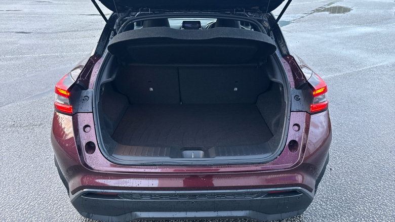 Nissan Juke 1.0 DiG-T 114 N-Connecta 5dr DCT Petrol Hatchback